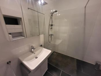 CozyNite Premium Apartment Hundertwasser, Vídeň (fotografie 2)
