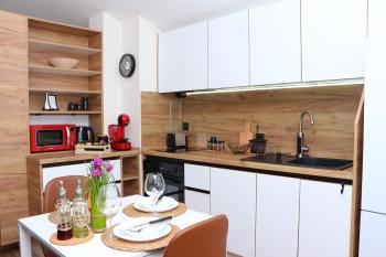 Shik & Chic in the Heart of Burgas # 5min from beach, Burgas (Foto 4)