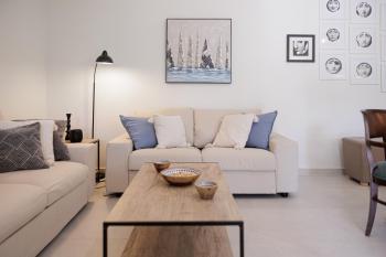 Walnut House - Peaceful Private Garden, Alepou (fotografie 2)