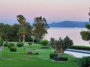 Architect designed house with pool and private beach, Eretria (foto 4)