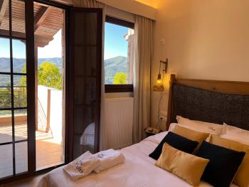 Ski Suites - A Luxury Maisonette Kalavryta, Kalawrita (zdjęcie 2)