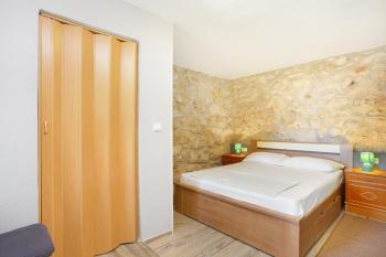 Holiday house with a swimming pool Razanj, Rogoznica - 17904, Rogoznica (photo 4)