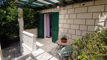 Studio apartment in Bol with sea view, terrace, air conditioning, WiFi 3634-1, Bol (foto 2)