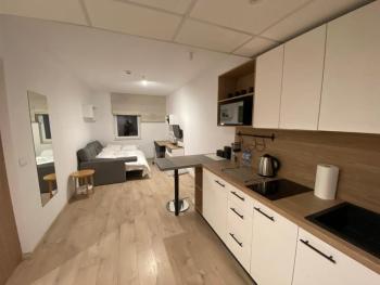 Unique and Bright Library Apartment Near Old Town in Wrocław by Noclegi Renters, Breslau (Foto 3)