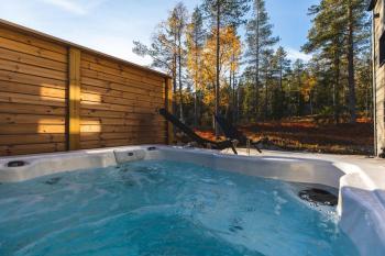 Levi Sky Igloo with private sauna and hot tub, Леви (фото 5)