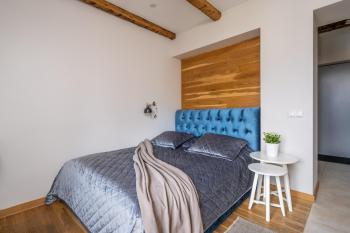Trendy Top-Floor Stay in Heart of Riga, Near Bars & Culture, Riga (foto 4)