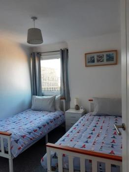 The Getaway - Modern 2 Bedroom Brixham Bungalow with sea peeps, Brixham (fotografie 5)