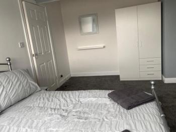 Cheerful 3 bedroom Townhouse, Leeds (Foto 2)