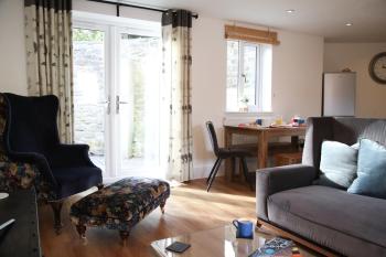 Burgess Yard 2-bedroom cottage, Bath, Bath (photo 3)