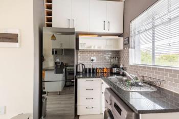Sunset View Apartment with Free Secure Parking in Central Location, Centurion (fotografie 3)