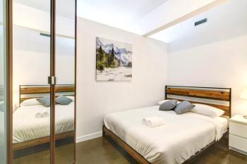 Stylish 1BR, Stampede & Free Parking by Doorbed, Calgary (foto 4)