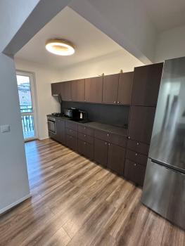 Spacious 3-Bedroom Apartment in the Historic Old Town Parking, Bratislava (photo 4)