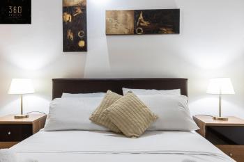 Seafront - Top Location, Top floor with WIFI & AC by 360 Estates, La Valletta (foto 2)