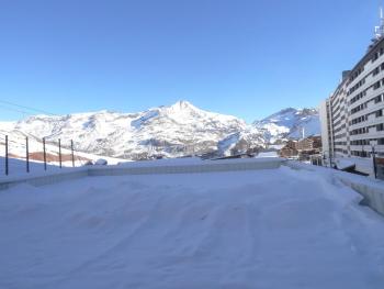 Tignes - Appartement chaleureux 3 pièces, 8 pers., pied des pistes, proche commerces, WiFi - FR-1-411-48, Tignes (photo 2)