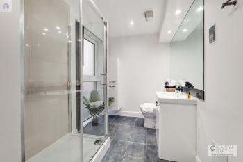 FREE PARKING - Stylish Three Bedroom Apartment by London ExCeL, Londyn (zdjęcie 5)