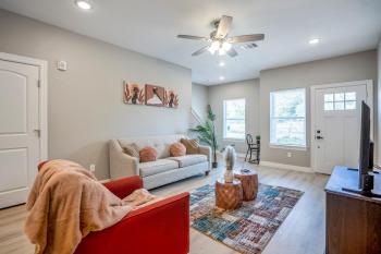 Relax, Rejuvenate, Retreat in Gated Community near Greater Heights, Houston (fotografie 2)