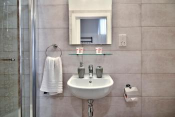 Old Lodge Studio 5 by Vallettastay, Valletta (photo 3)