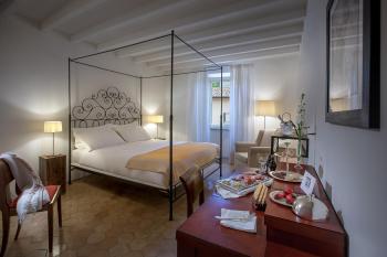 Relais & Chateaux Palazzo Seneca, Norcia (photo 3)