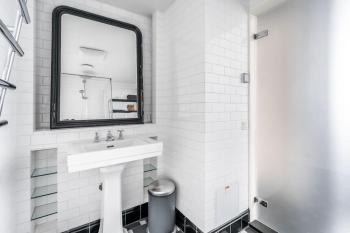 Helsinki Tower Penthouse 1 BR and Loft with 360-degree Views, Хельсинки (фото 4)