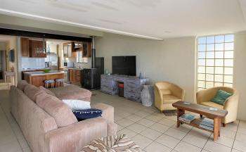 Beach at your feet, Bargara (photo 3)