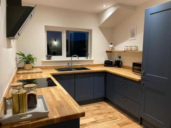 No 12 - Stylish & homely 3 bed with parking close to city centre, Bath (zdjęcie 4)