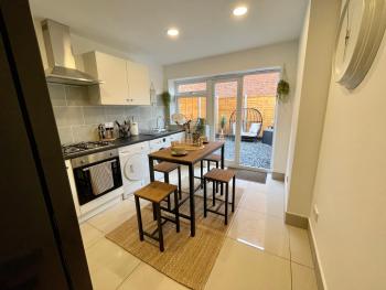Urban 3 Bedroom Home in Kings Heath-Great Location, Birmingham (foto 2)