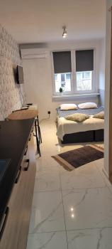NightHost Robotnicza 32 m248 Wrocław free parking, Vratislav (fotografie 3)