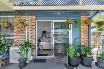 The Brick Batch - holiday unit!, Bellara (фото 2)