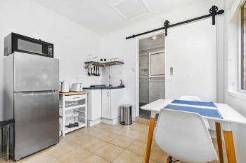 The Brick Batch - holiday unit!, Bellara (фото 3)