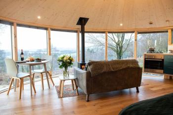 Craigmaddie Muir Roundhouse with Hot Tub Romantic, Luxury, Rural Stay for 2 Near Milngavie, Глазго (фото 3)