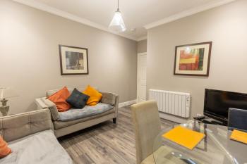 Two Bedroom Apartment Within Walking Distance to City Centre, Edinburgh (fotografie 5)