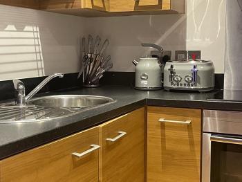 Deluxe City Apt Riverside Balcony &Free Parking, Leeds (Foto 4)