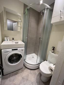 Beautiful Apartment Great Location FREE PARKING, Riga (foto 5)