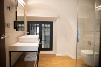 nQn Aparts & Suites Sevilla, Seville (photo 5)