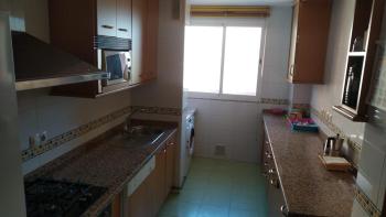 APARTAMENTO LUMINOSO EN URBANIZACIÓN PRIVADA, Granada (fotografie 4)