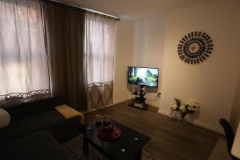 Luxury 1 bedroom flat in the heart of Wood Green, Londýn (fotografie 2)