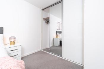 Candy Suite - 5 mins to Bullring Mall and New Street Station, Birmingham (photo 3)