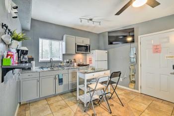 North Las Vegas Studio with Fire Pit 10 Mi to Strip, Las Vegas (photo 2)