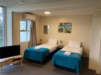 City Towers Apartments, Auckland (photo 2)