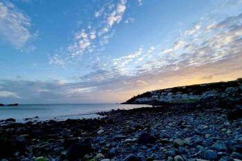 Spacious home with panoramic sea view, free parking EV & large garden, Mousehole (fotografie 4)