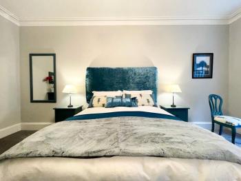2Bed, Private Garden & Fireplace, Near Water of Leith, Эдинбург (фото 3)