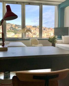 Central studio loft w great view, Genova (foto 4)