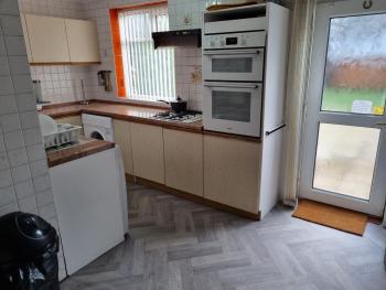 Luxury double bed with Private Bathroom, NETFLIX, work space and WiFi, Leeds (Foto 2)