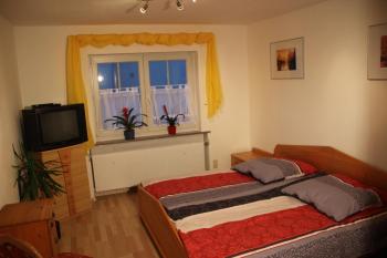 Ferienwohnung mit 4 Schlafzimmer für 2 bis 9 Gäste----Apartment with 4 bedrooms for 2 to 9 guests, Nürnberg (photo 4)