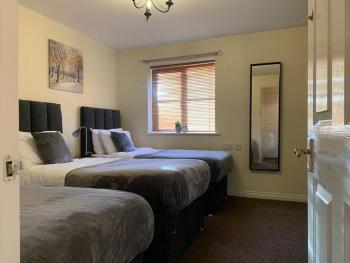 House - 10min to City Centre - Sleeps 4 - Parking, Birmingham (zdjęcie 4)