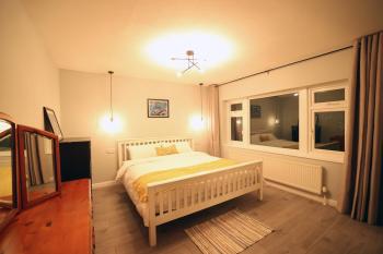 Bath City Skyline Spacious 3 Bed House for family, Бат (фото 5)