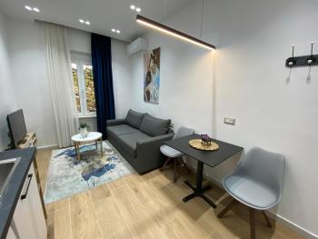 Apartament in Blloku in front of Taiwan, Tirana (photo 4)
