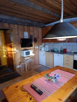 Otso, kahden makuuhuoneen kelomökki, lukuisten polkujen, polkupyöräreitin sekä kalaisan tunturilammen vieressä, Syöte (photo 3)