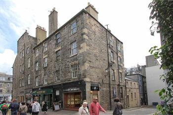 charm & character on historic Rose Street, Edinburgh (photo 4)