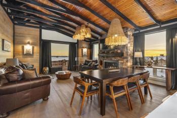 Chalet Monashee - Brand New High-End Property with Amazing Views, Big White (foto 2)